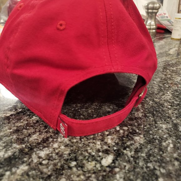 NWT St Louis Cardinals Baseball Cap Hat Fan Favorite - Picture 5 of 5